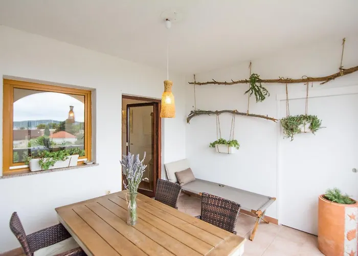 アパート Makii ビオグラード・ナ・モル