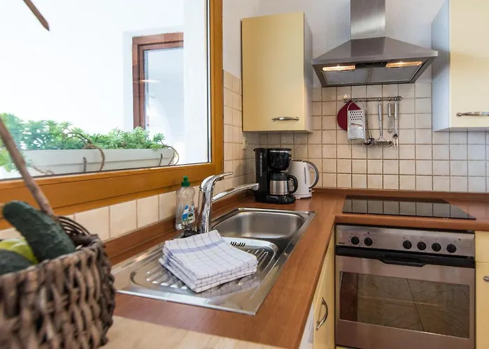 Makii アパート ビオグラード・ナ・モル