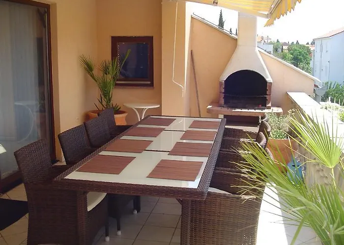 Makii アパート ビオグラード・ナ・モル